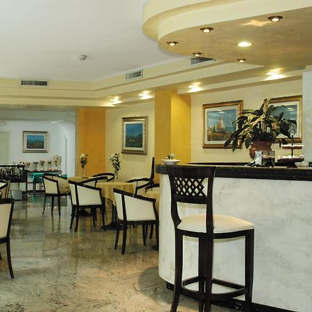 Hotel Borgo Marina Rodi Garganico Exterior photo