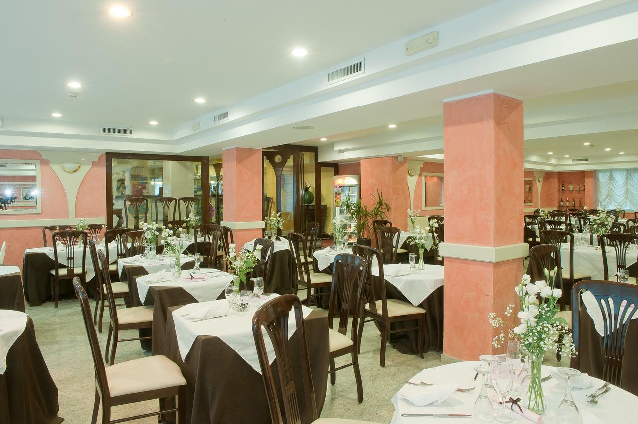Hotel Borgo Marina Rodi Garganico Exterior photo